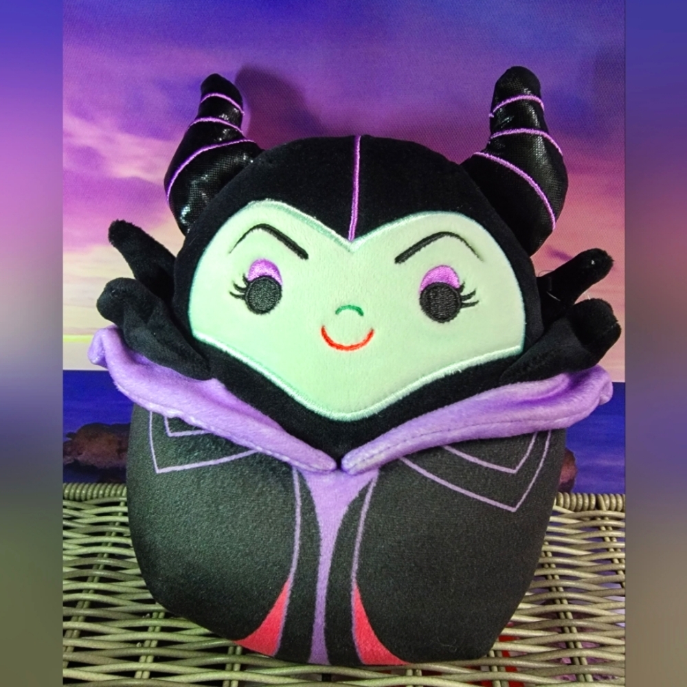 Trending Squishmallow Disney Villian Maleficent New * Missing Tag* Princess